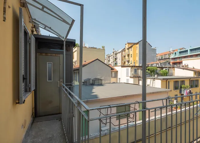 Canonica Attic Apartment