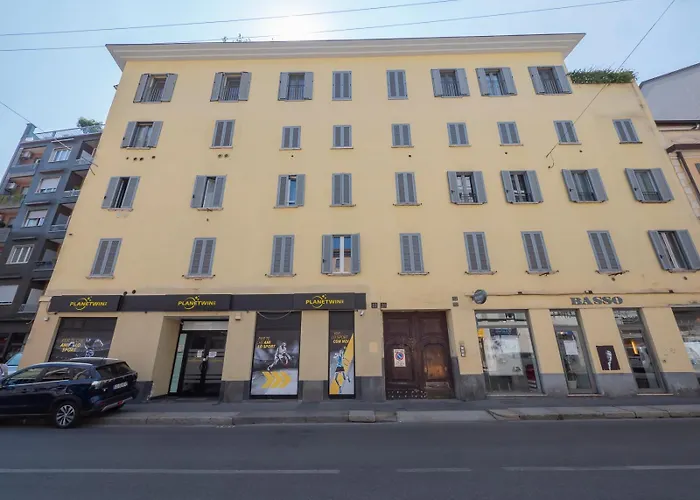 Canonica Attic Apartment